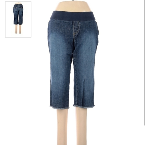 Old Navy Maternity Capri Cropped Jeans Raw Frayed Hem Women's Medium M Cute EUC - Picture 1 of 6
